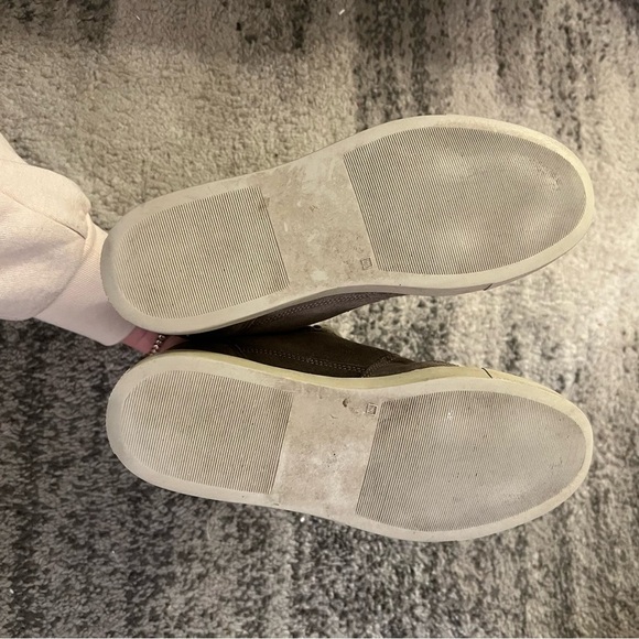 Common Projects Sneakers - Picture 14 of 16